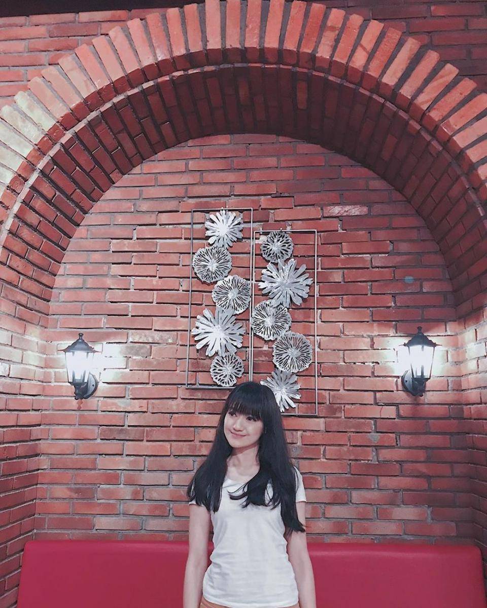 instagram.com/marcella_simon