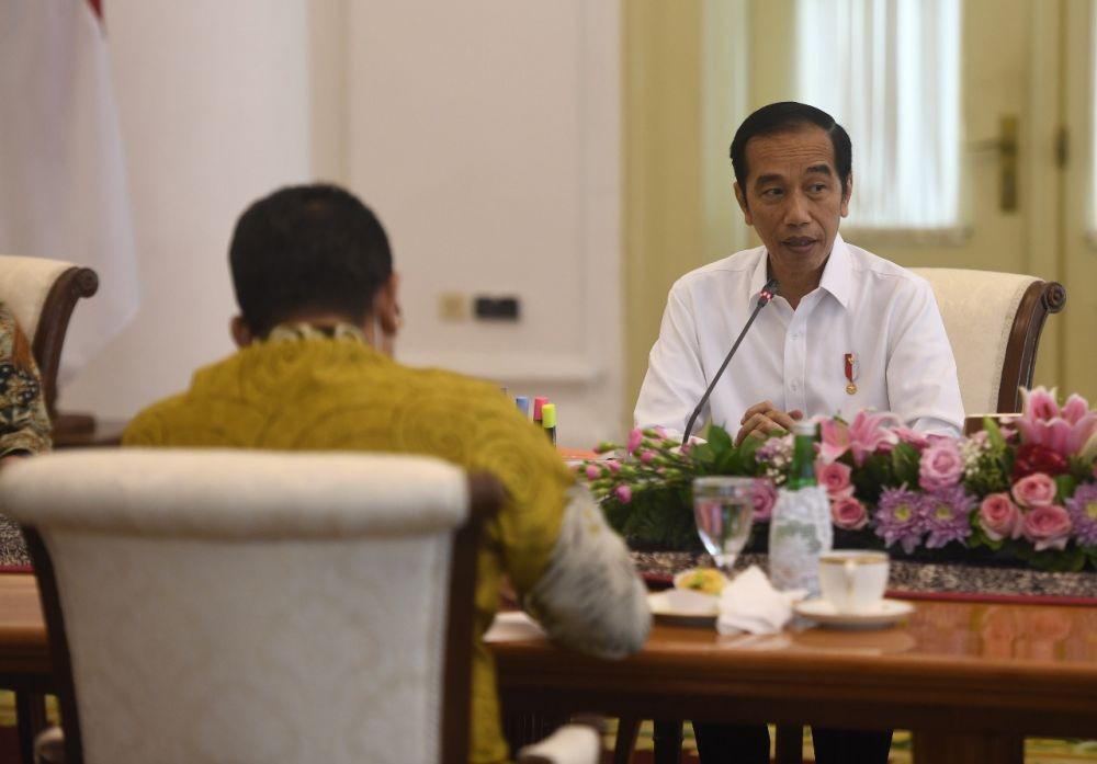 Dear Aktivis di Kampus, Pak Jokowi Butuh Bantuan Kalian, Nih!