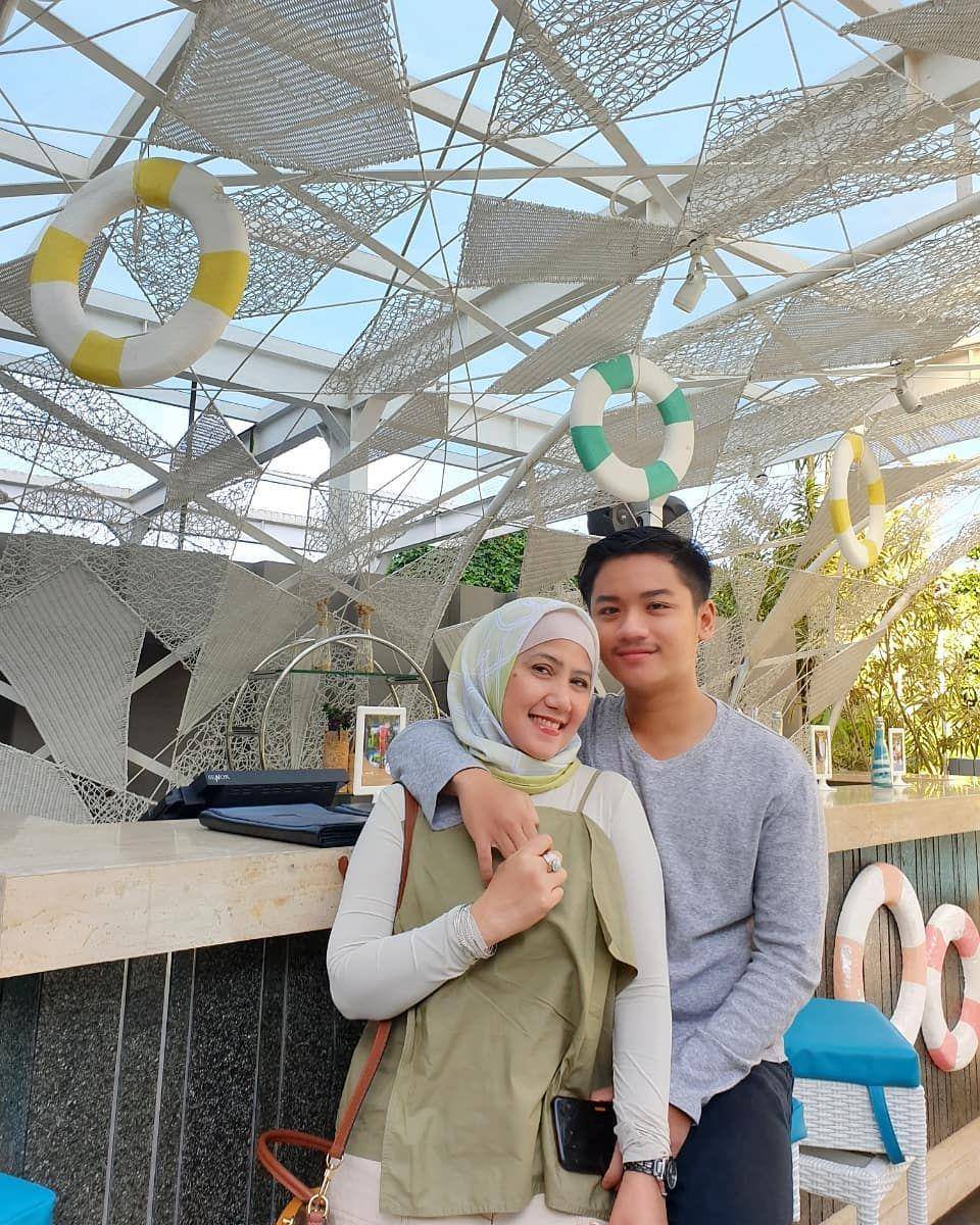 Instagram.com/inesinthya