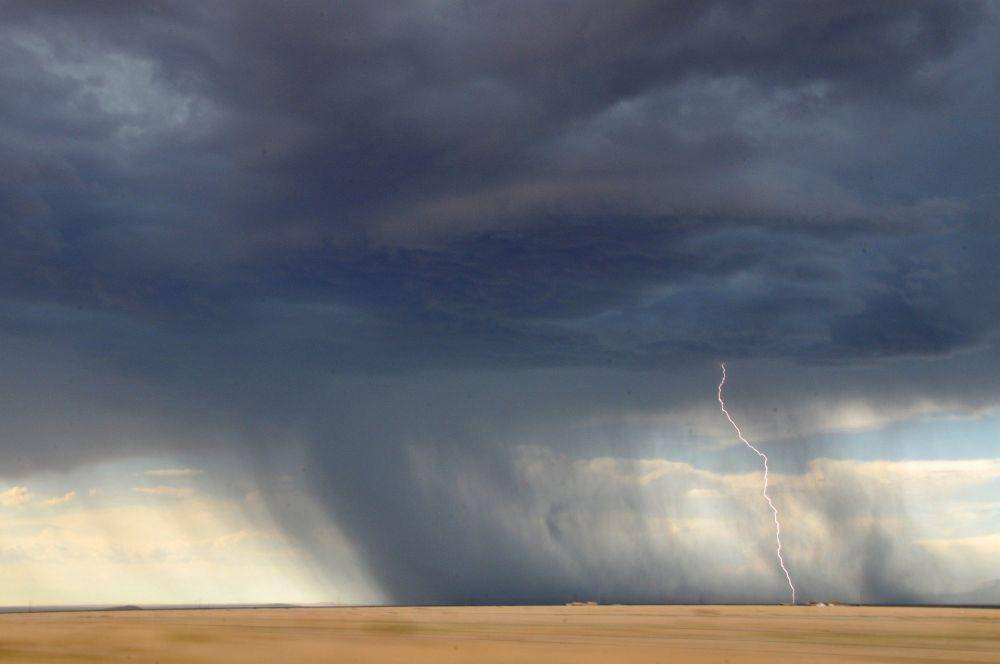 ilustrasi awan nimbostratus (pixabay.com/Free-Photos)