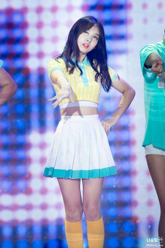 Twitter.com/twicezone