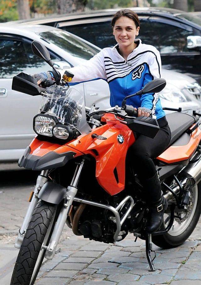 instagram.com/lunamaya