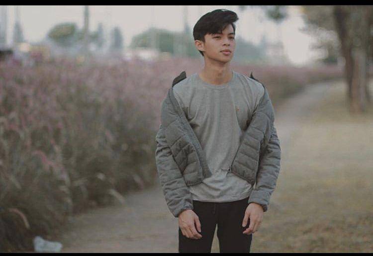 Instagram.com/rey_mbayang