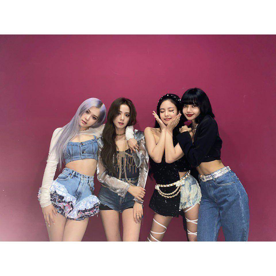 Instagram.com/blackpinkofficial