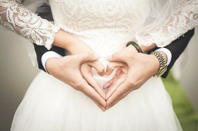 5 Bahasa Kasih dalam Pernikahan, Sudah Tahu Tipemu?