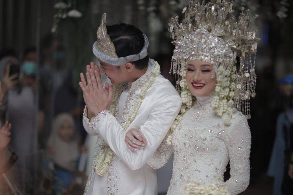 dok. Manajemen Dinda Hauw