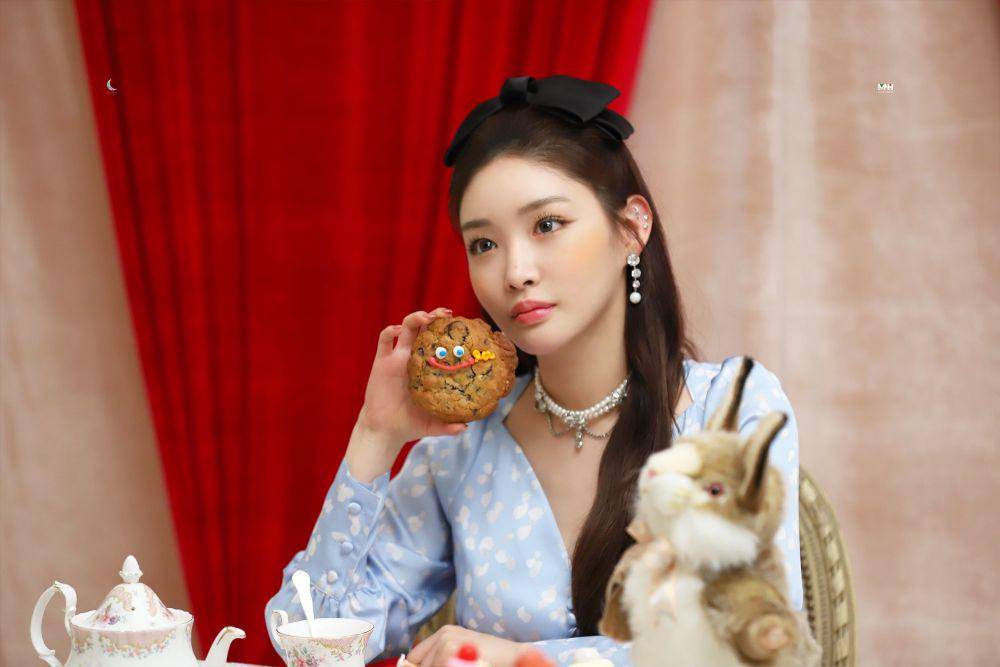 twitter.com/CHUNGHA_MNHent