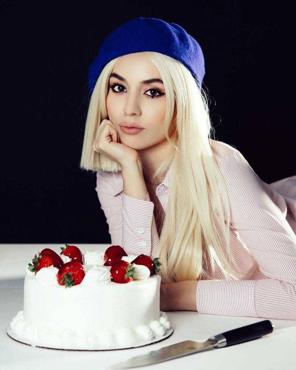 instagram.com/avamax/