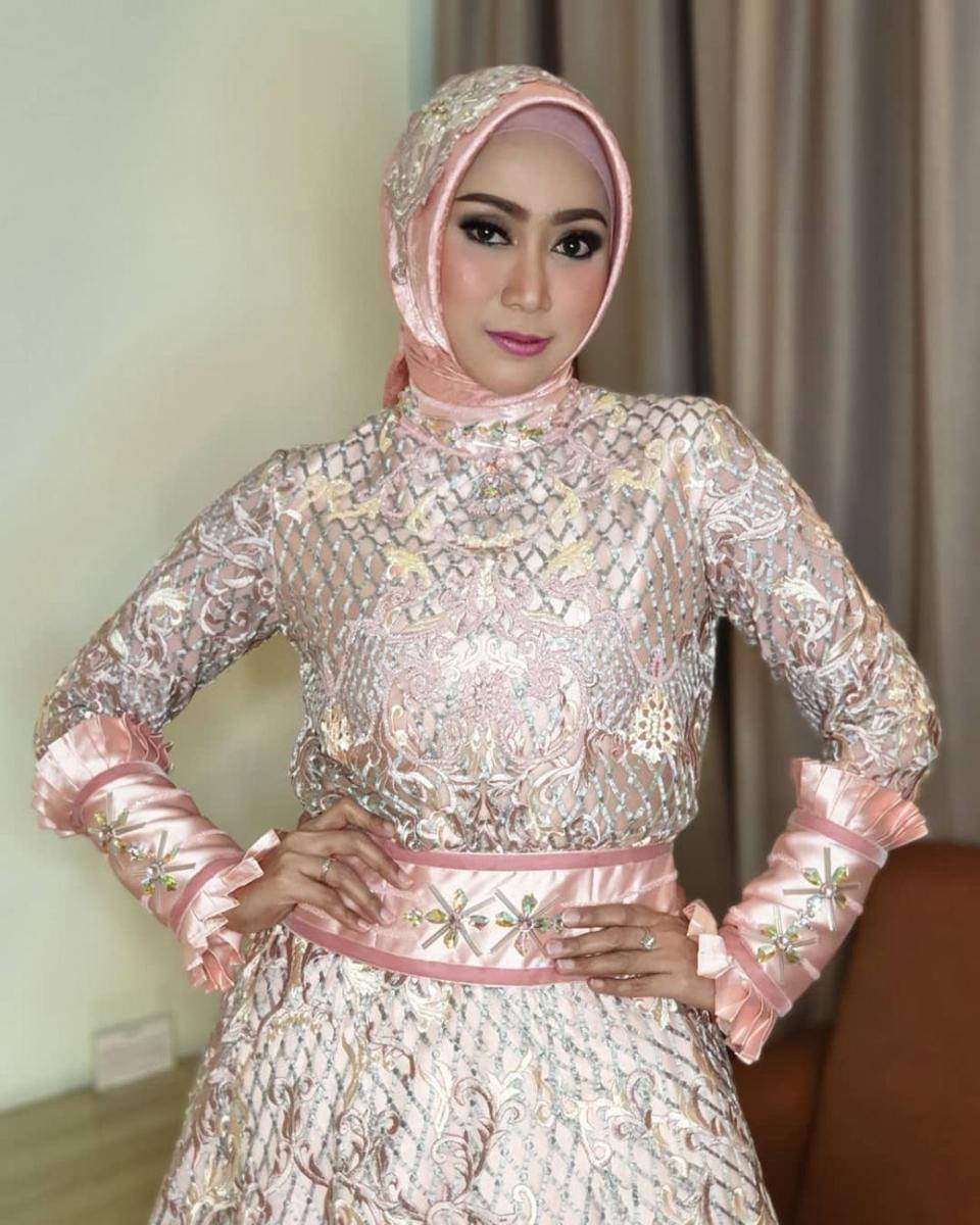 instagram.com/iraswara