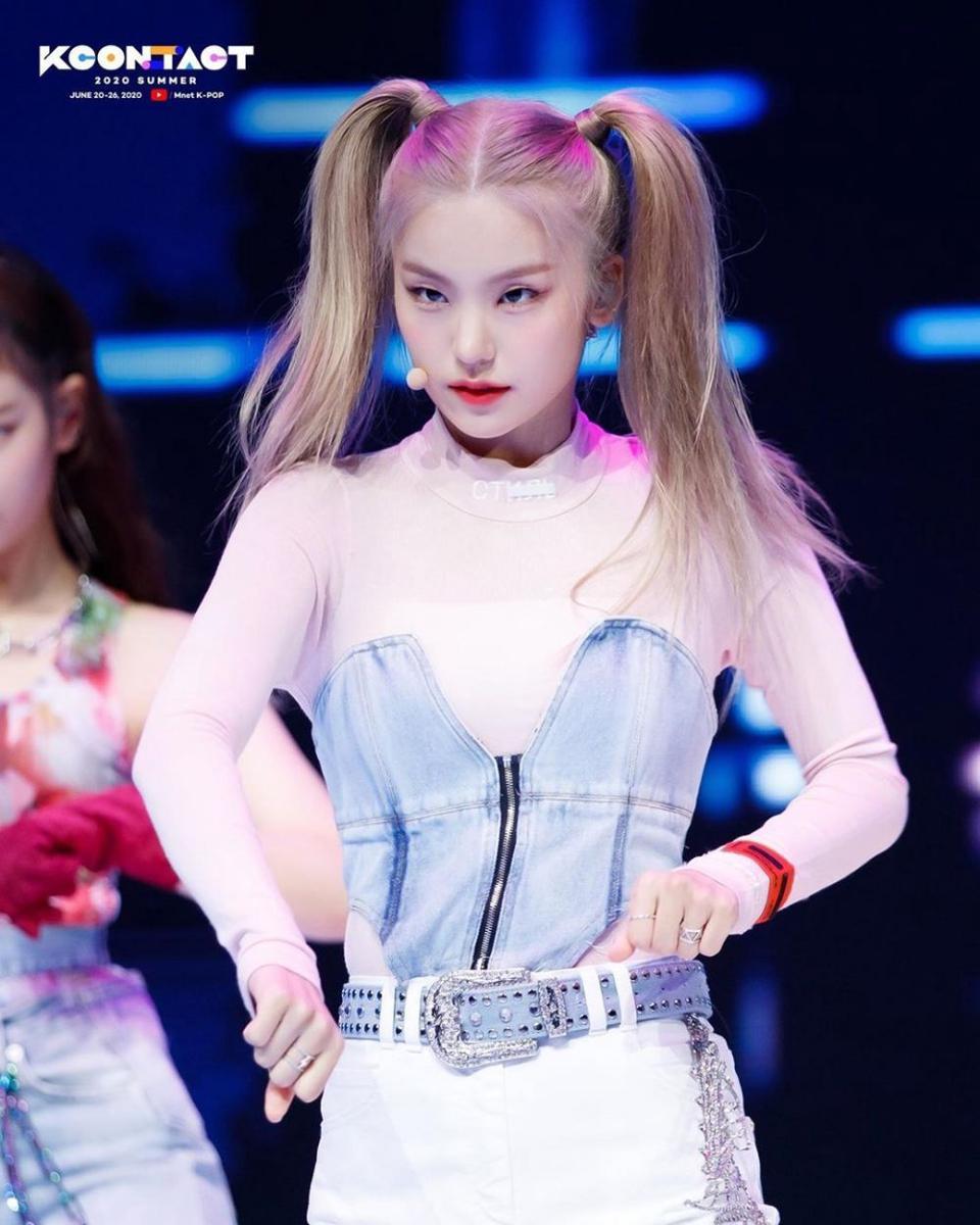 Instagram.com/yeji.Itzy