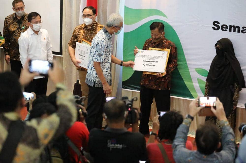 25 Dokter RS Moewardi Kena COVID-19, Ganjar: Nakes Tangani Pasien Aman