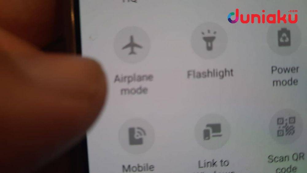 Tombol Airplane Mode. duniaku.com/Adhitya Daniel