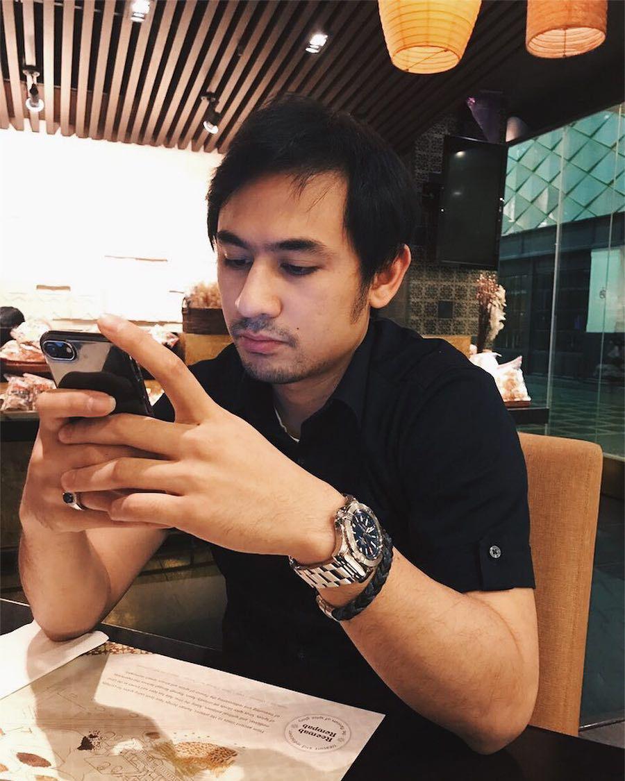 Instagram.com/adesuryaakbarr