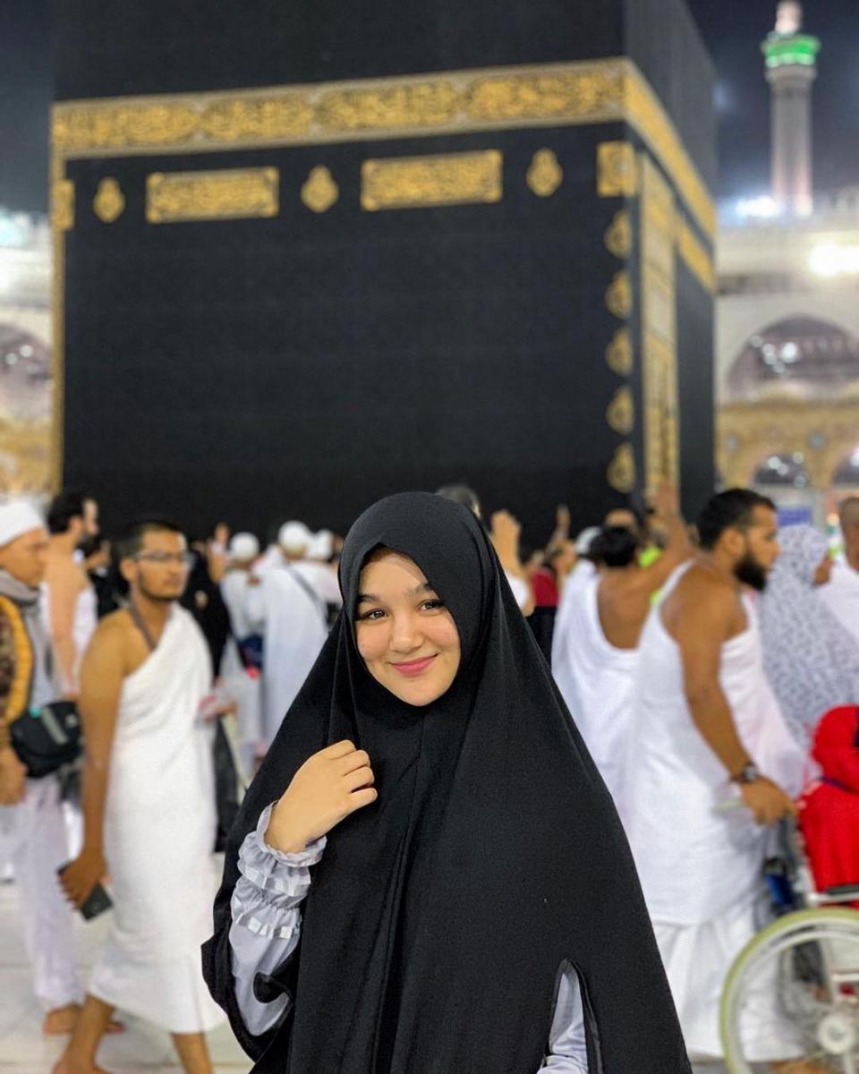 instagram.com/hanaaaast