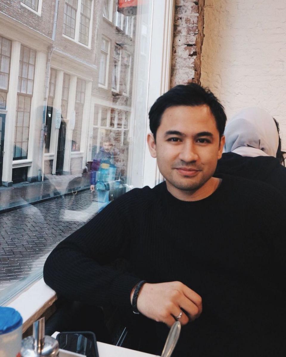Instagram.com/adesuryaakbarr