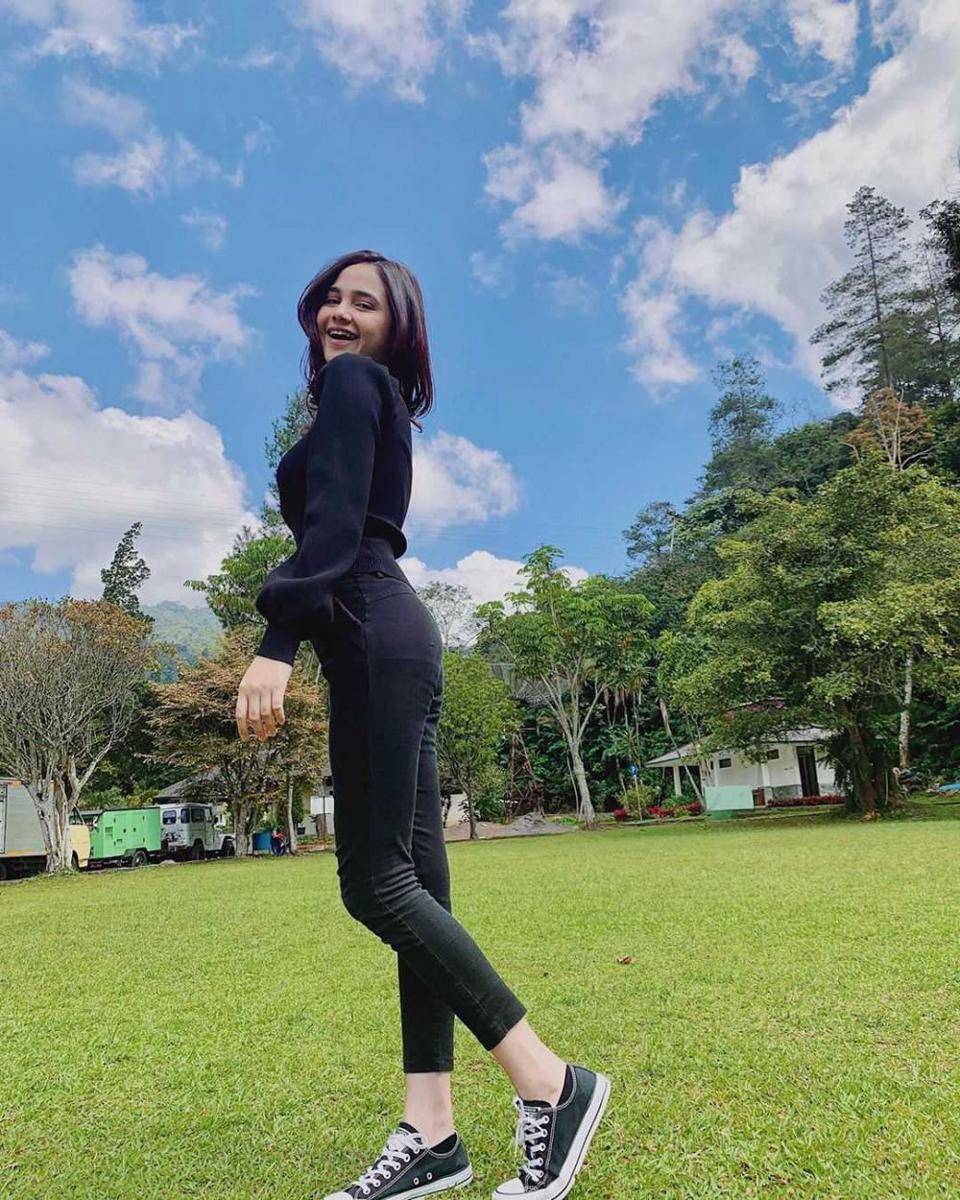 Instagram.com/syifahadjureal