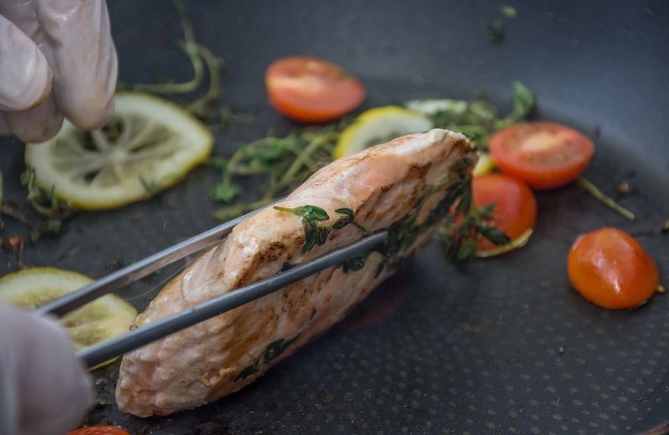 Enak dan Manjur, Ikuti 5 Cara Memasak yang Menyehatkan Tubuh Ini