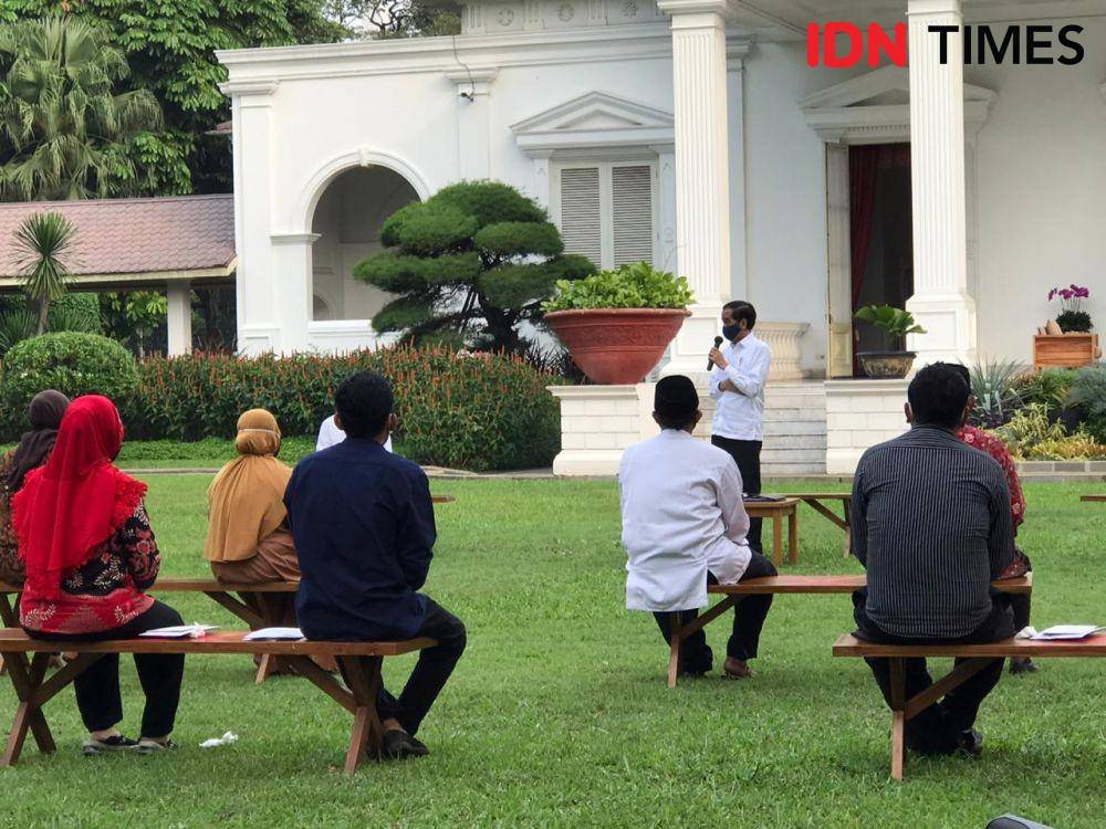 Presiden Jokowi di Kompleks Istana Merdeka, Jakarta Pusat, Senin (13/7/2020) (IDN Times/Teatrika Handiko Putri)