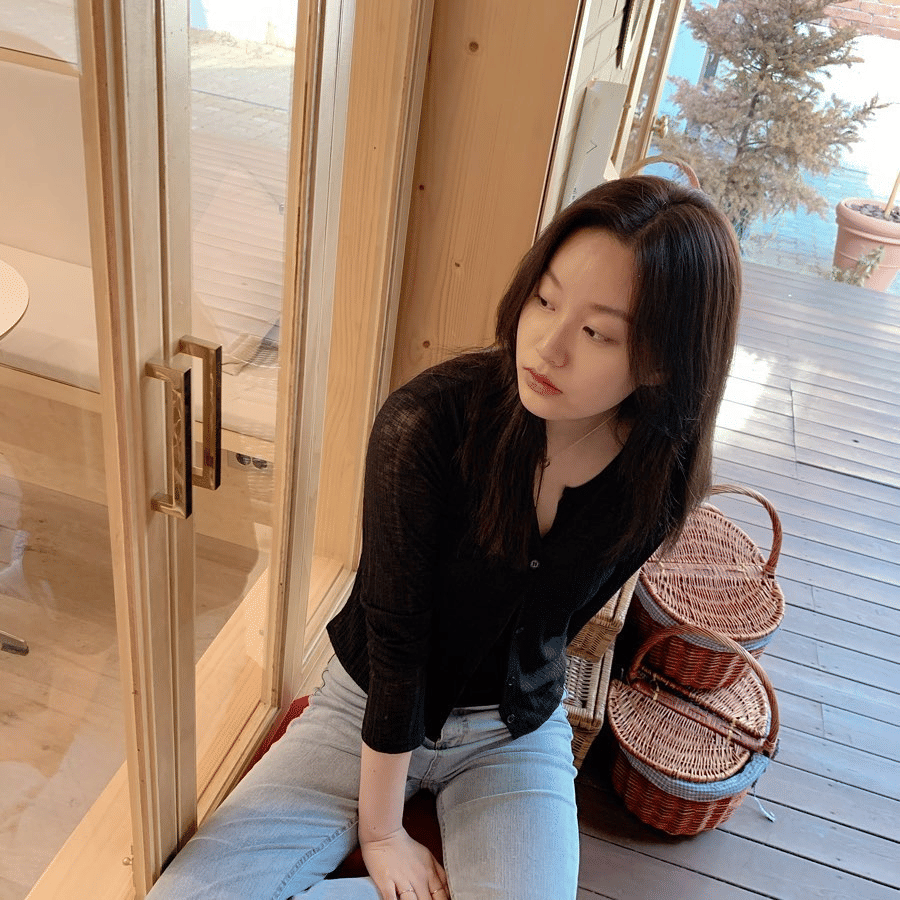 Instagram.com/youna_1997