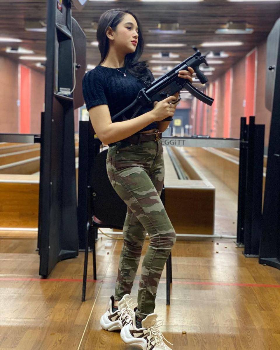 instagram.com/hanaaaast