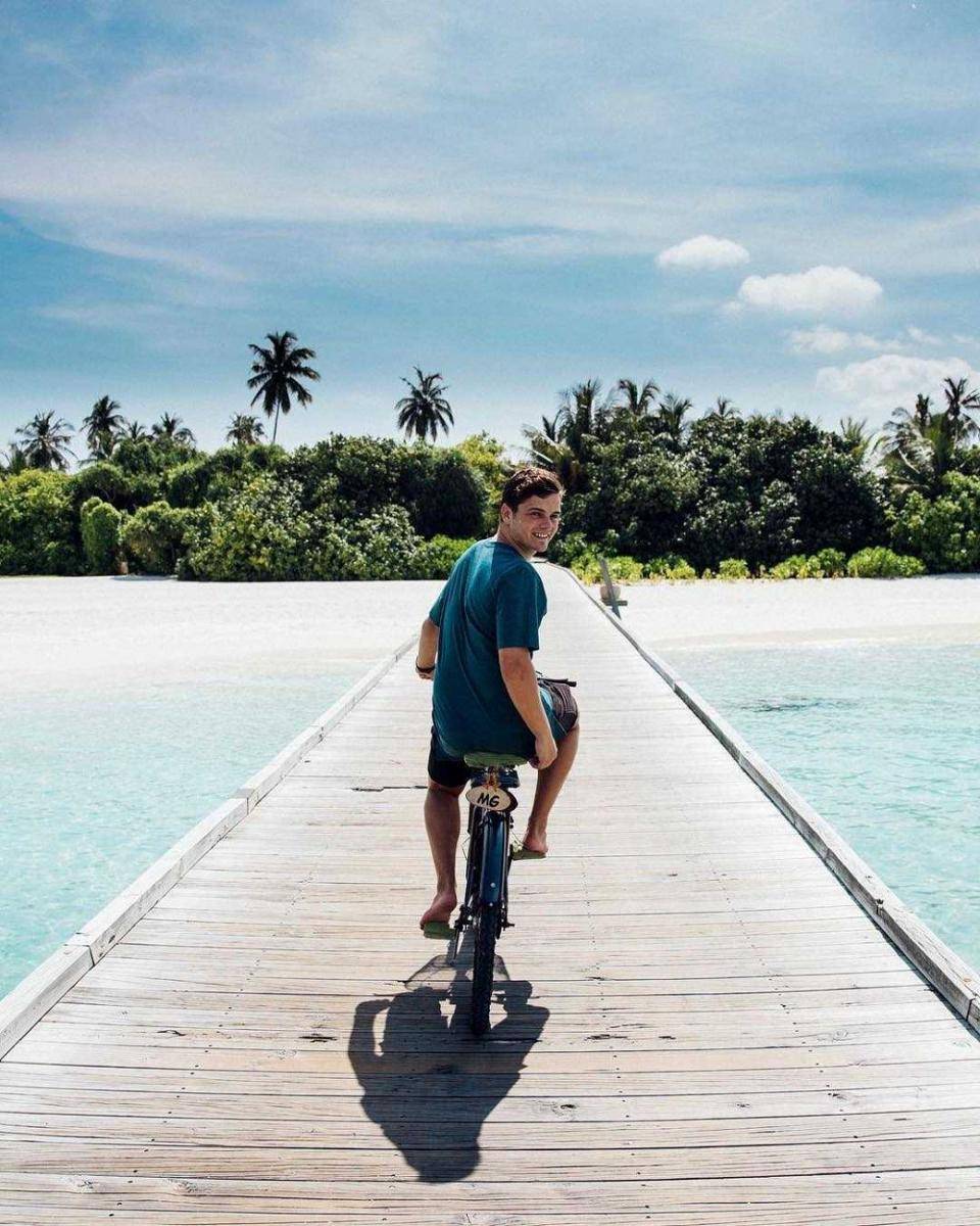 instagram.com/martingarrix