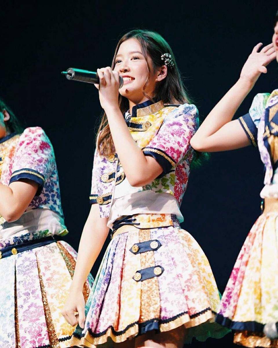 Instagram.com/june.bnk48office