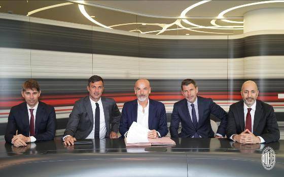 twitter.com/acmilan