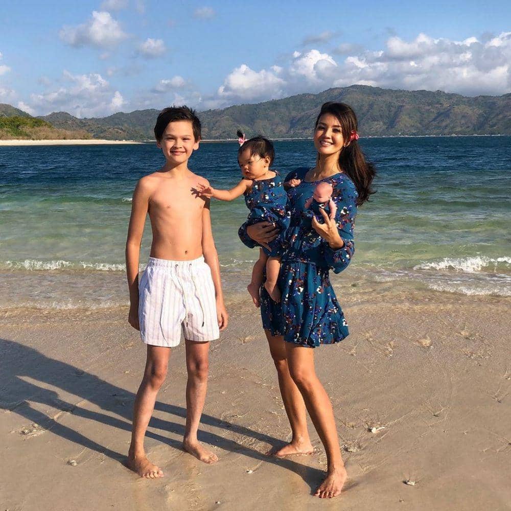 instagram.com/farahquinnofficial