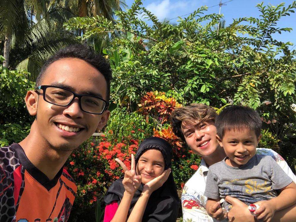 Instagram.com/cakra.khan