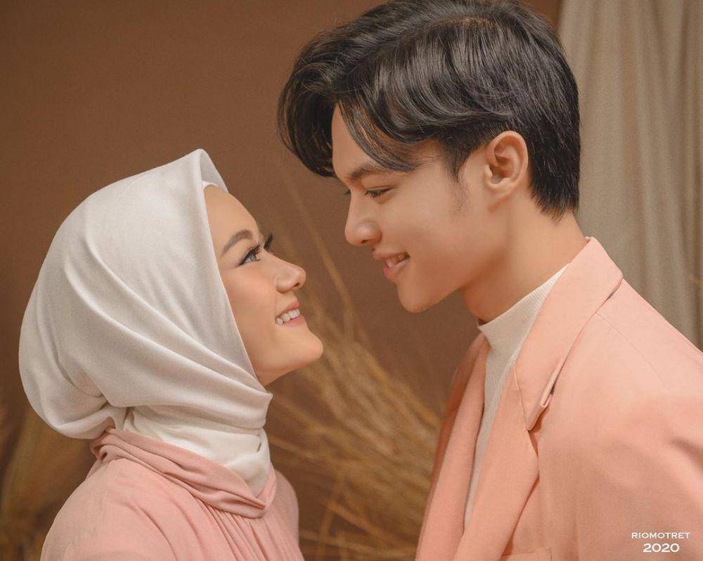 instagram.com/rey_mbayang