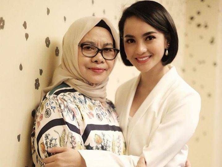 Instagram.com/ririnekawati