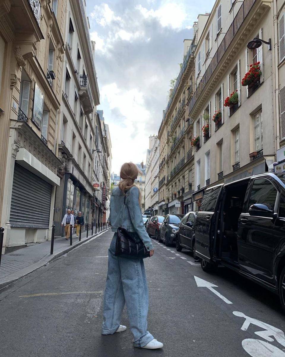 instagram.com/roses_are_rosie