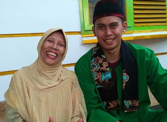 [BREAKING] Pelawak Omas Meninggal Dunia di Usia 54 Tahun