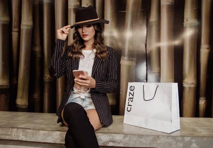 6 Zodiak Cewek Ini Selalu Tampil Fashionable, Gak Pernah Mati Gaya!