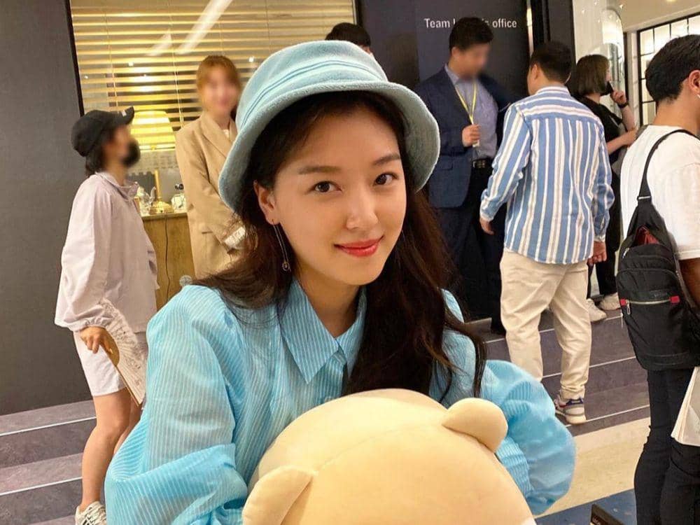 Instagram.com/j_ourly