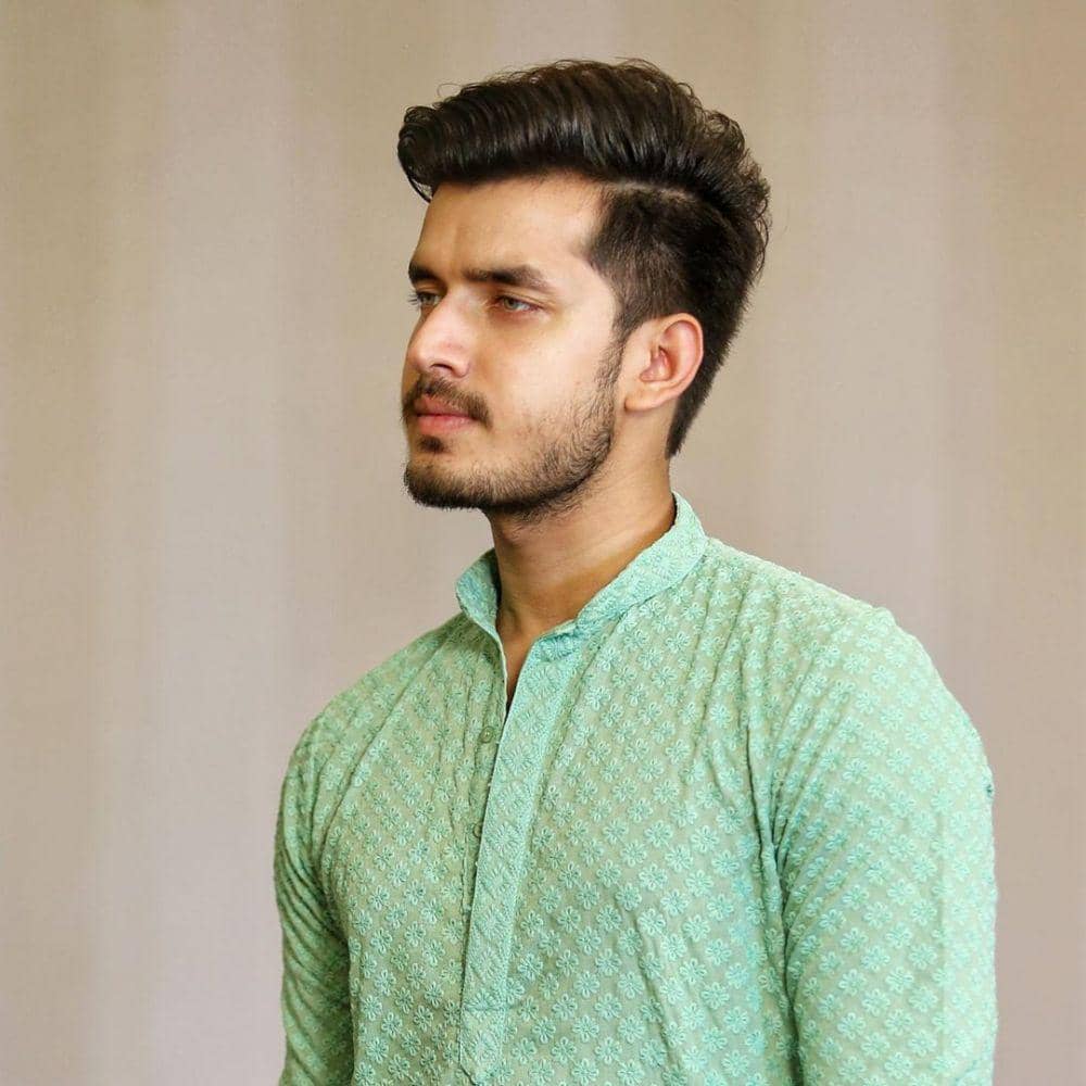 instagram.com/paras_kalnawat