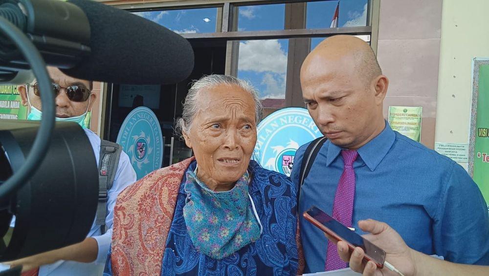 Malangnya Buk Mariam! Digugat 3 Anak Kandungnya Hanya Gegara Warisan