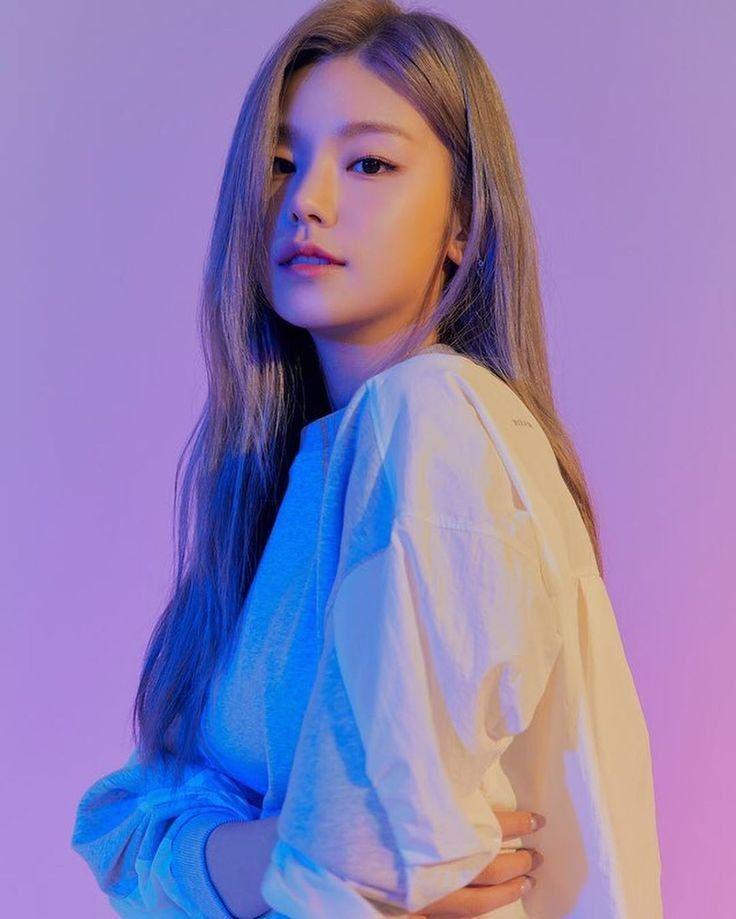twitter.com/yejiarchives