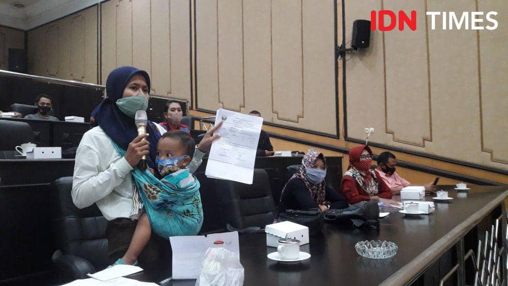 Perempuan Ini Dipaksa Mengaku Jika Ibunya Meninggal karena COVID-19