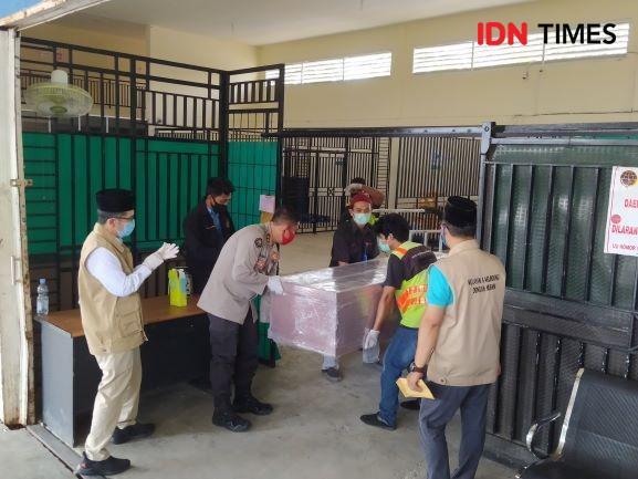 Jenazah ABK Hasan Apriadi Dikubur Malam Ini di Kabupaten Pesisir Barat