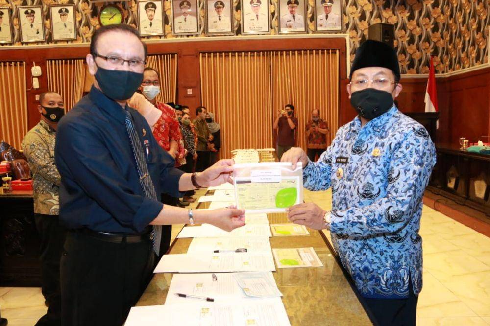 Pemberian bansos atas pengawasan Kemendagri dan KPK. Dok/ Pemkot Malang