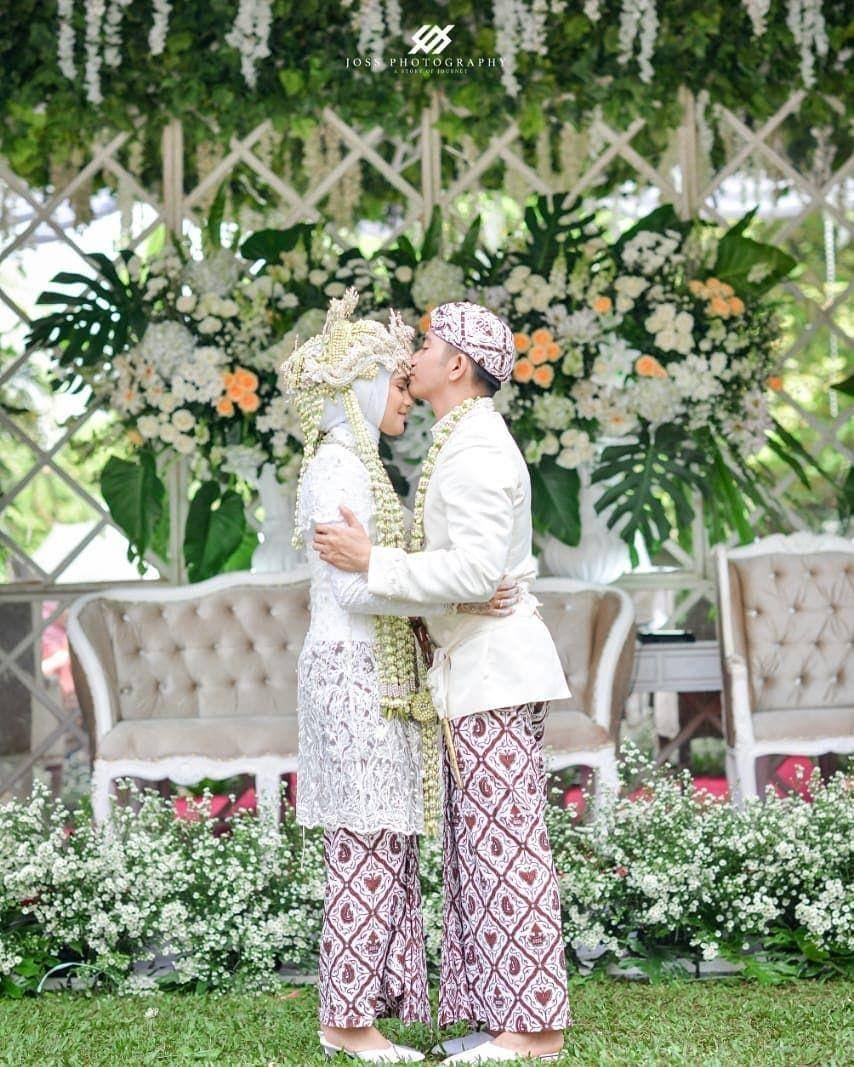 Joss Photography via Instagram.com/setiaweddingplan