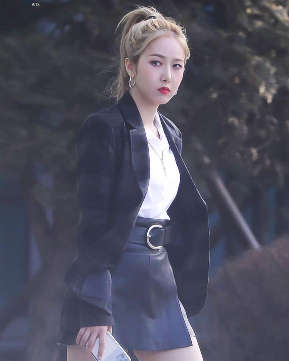 Instagram.com/sinb_gfriend
