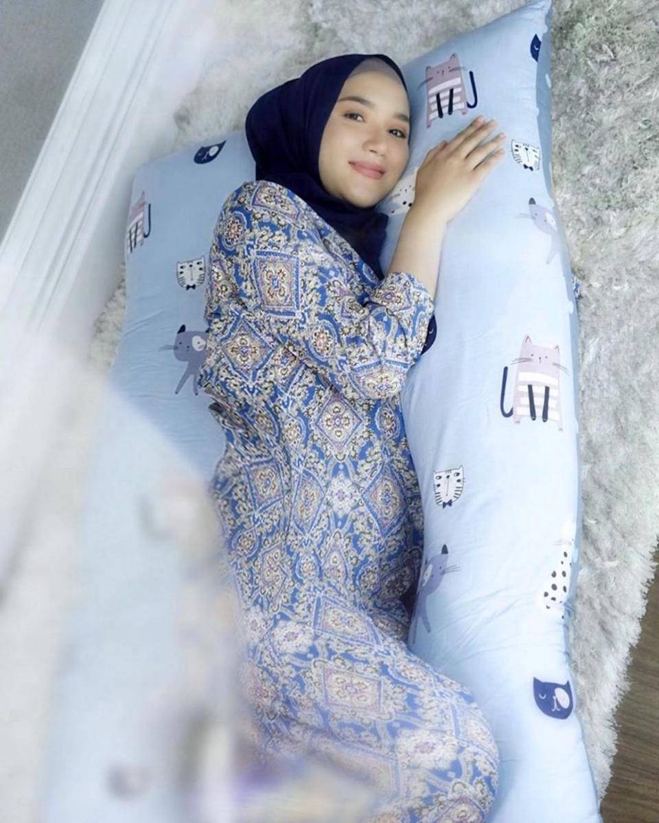 Instagram.com/ericaputrii
