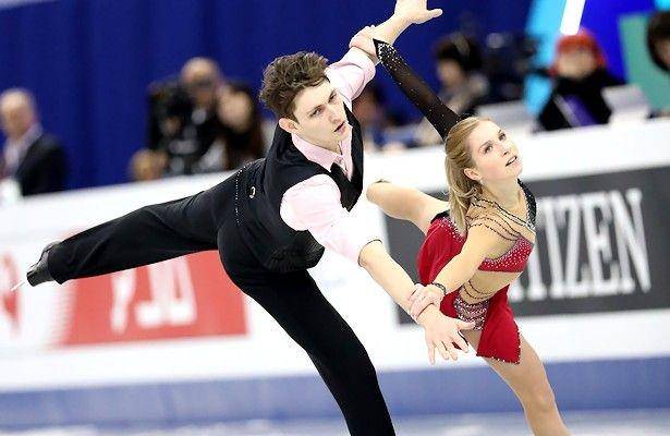 Atlet ice skating, Ekaterina Alexandrovskay. (goldenskate.com).