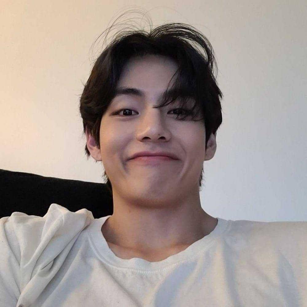 Twitter.com/jjk1outnow