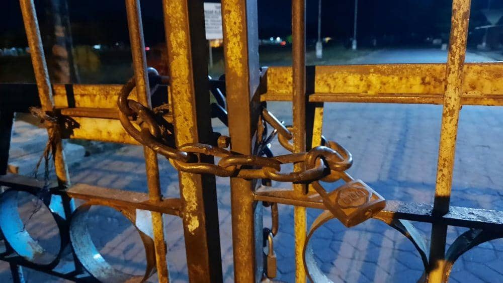 Alun-Alun Utara Keraton Solo Mendadak Digembok, Pedagang Resah