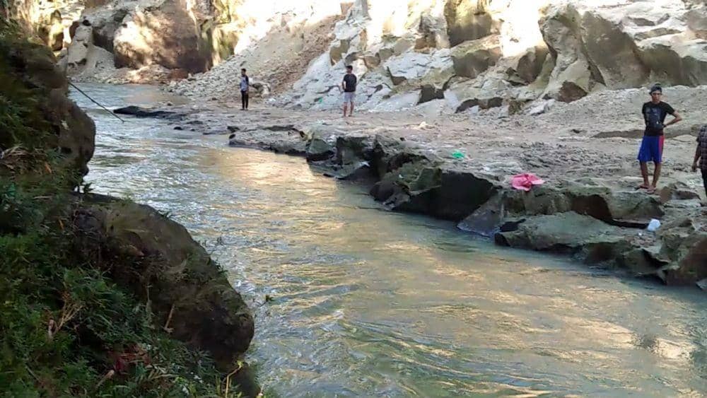 Mandi di Sungai, 6 Orang Satu Keluarga Hanyut dan 5 Meninggal Dunia