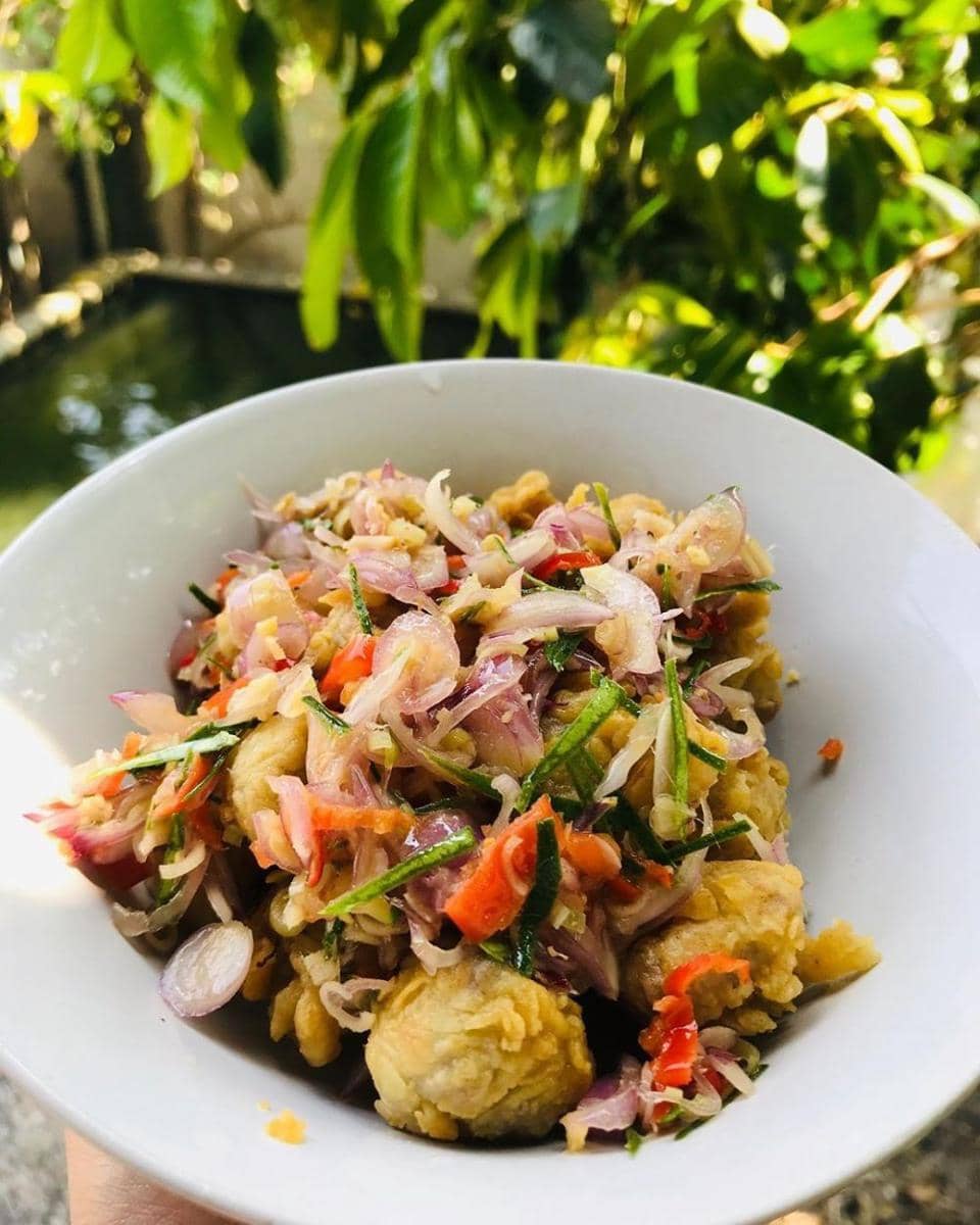 Resep Ikan Tuna Krispi Sambal Matah yang Gurih dan Pedasnya Pas Banget