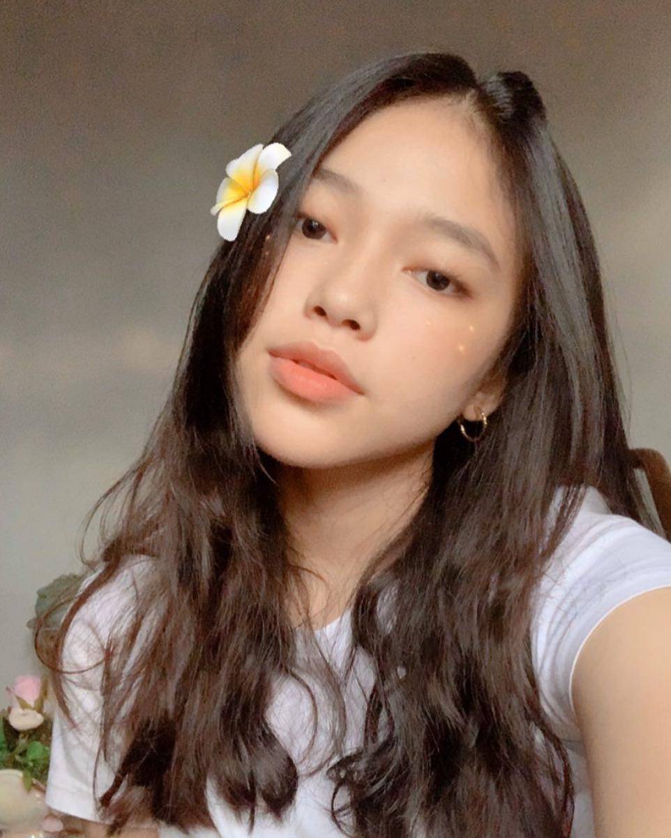 instagram.com/anneth.dlc